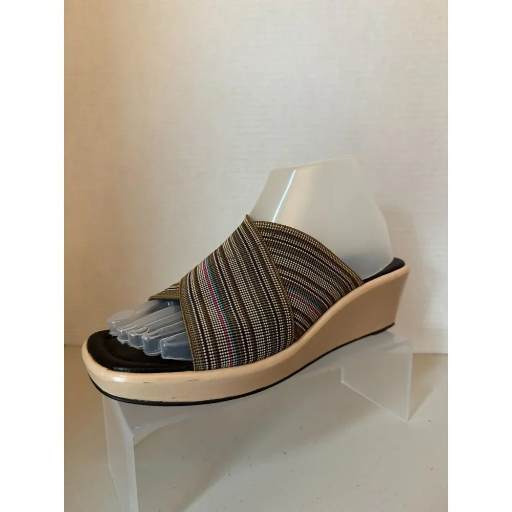 Donald Pliner‎ Wedge Slip-On Sandal Shoes Women US 7.5 Striped Comfort Spain